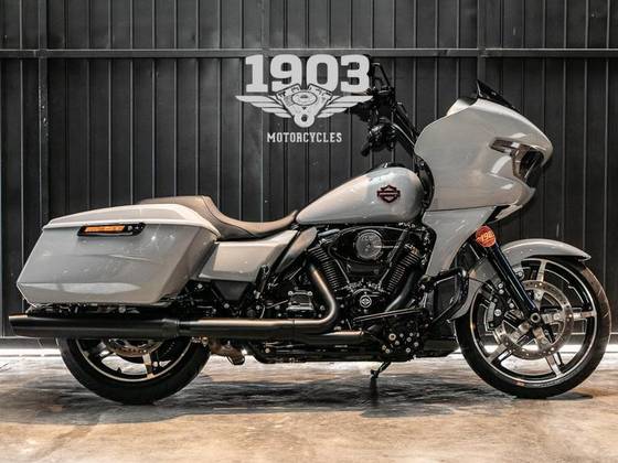 HARLEY-DAVIDSON ROAD GLIDE 